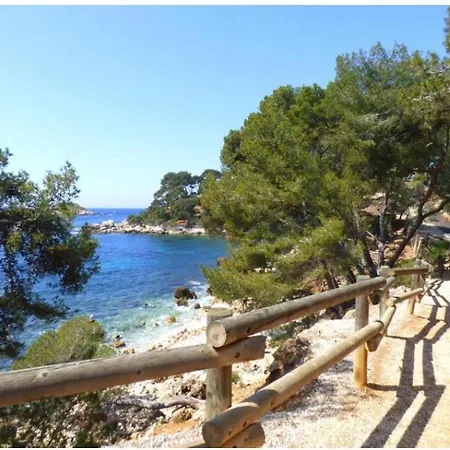 Joli Les Pieds Dans L Eau Avec Place De Parking Gratuite * Bandol